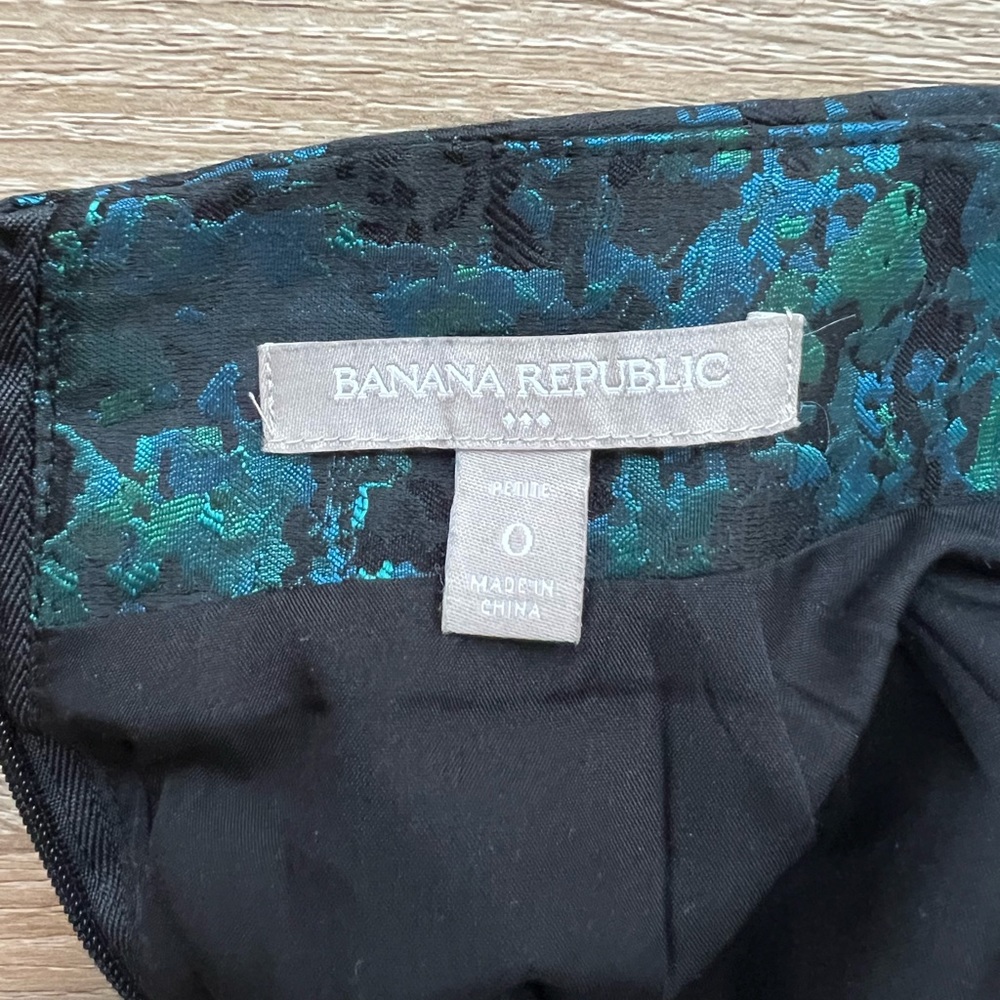 Banana Republic Skirt - Picture 5 of 5